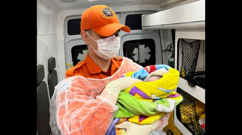 Recém-nascido foi levado para um hospital