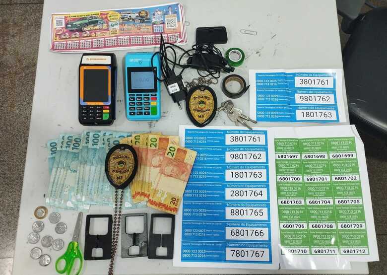 Todo material apreendido com o homem