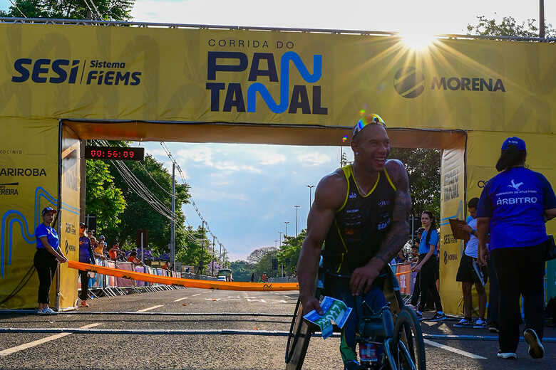 Paulista Leonardo de Melo foi tricampe&atilde;o da Corrida do Pantanal entre os cadeirantes