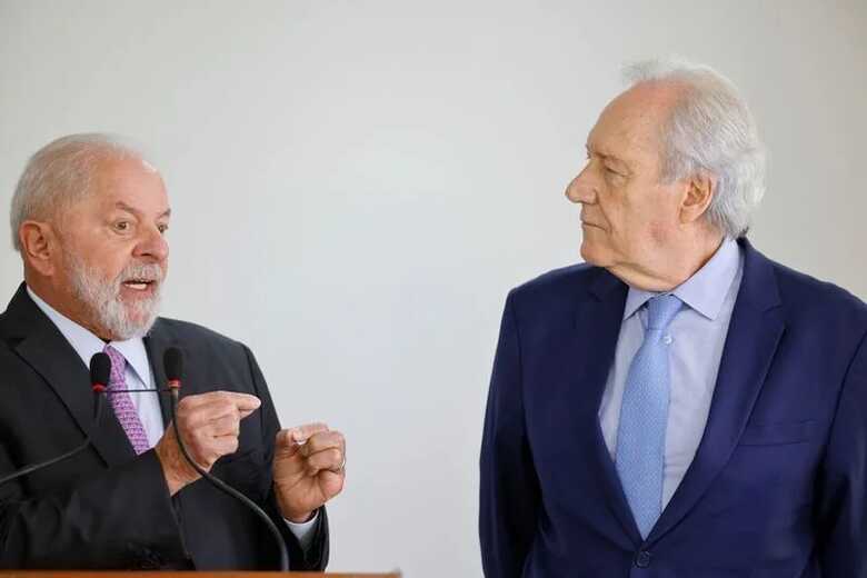 Presidente Lula ao lado do ministro Ricardo Lewandowski