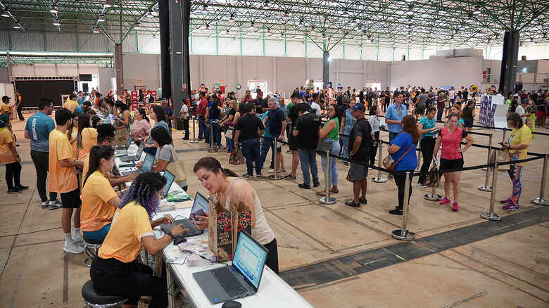 O Centro de Convenções e Exposições Albano Franco fica na Avenida Mato Grosso, 5017, Carandá Bosque