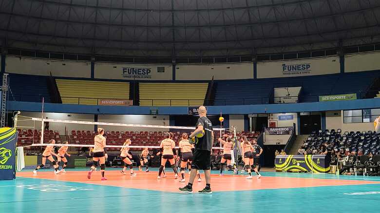 Osasco fez um treino comandado por Luizomar