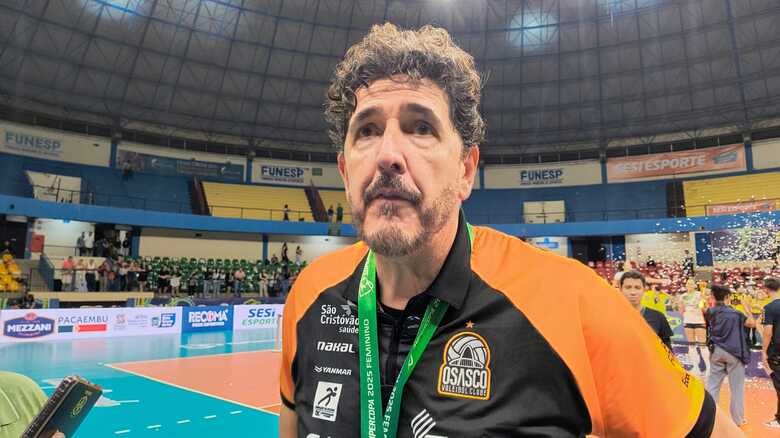 Luizomar de Moura vibrou bastante com a vit&oacute;ria da equipe e o t&iacute;tulo conquistado