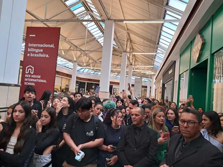 Fãs da marca lotaram o Shopping na manhã de hoje