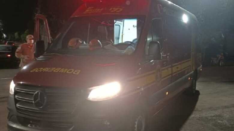 Durante o socorro, as equipes de salvamento notaram que a motociclista estava com forte odor etílico