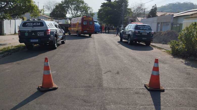 Atropelamento aconteceu enquanto tio manobrava caminhão