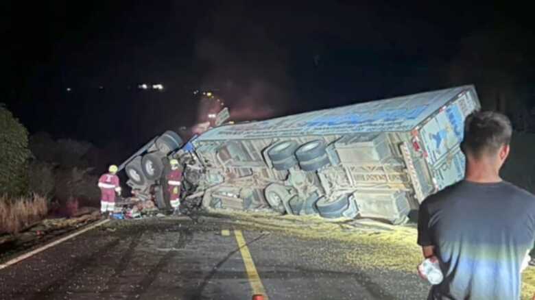 O acidente aconteceu na noite de ontem