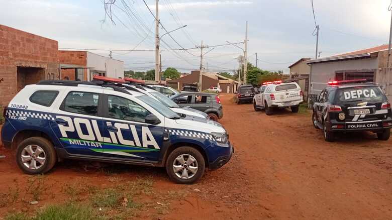 Equipes acionadas na tarde de hoje na casa onde ela vivia