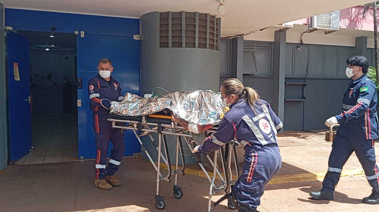 Vítima segue internada no Hospital da Vida