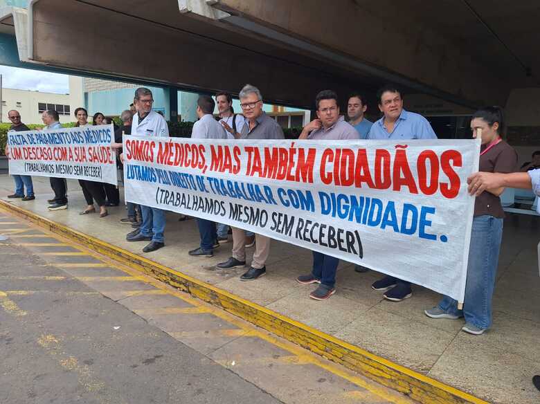 Profissionais da medicina em protesto - 