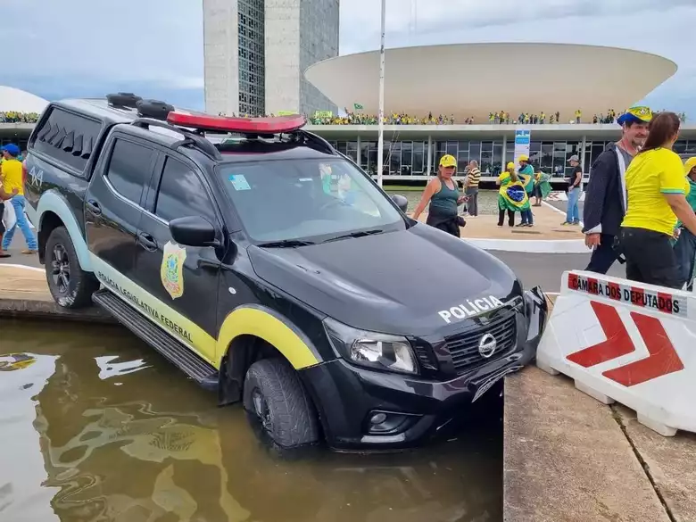 Viatura polícia legislativa (8 de jan/2023) - 