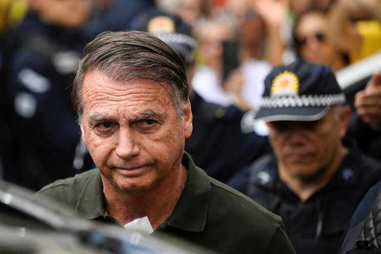 Bolsonaro ficará em regime fechado na PF