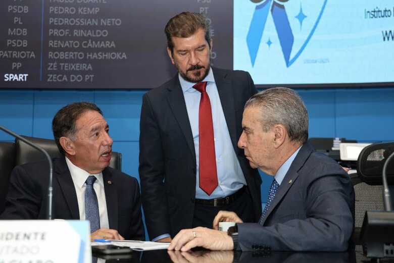 ALEMS aprova projeto que autoriza empréstimo. 