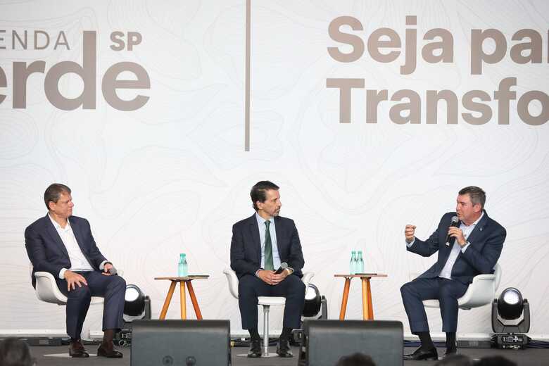 Riedel durante o debate com o governador de São Paulo