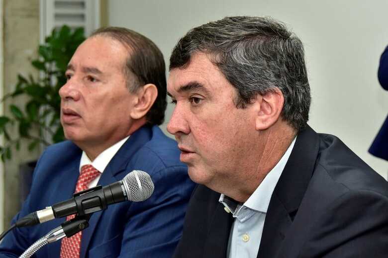 Governador Eduardo Riedel e o deputado Gerson Claro - 