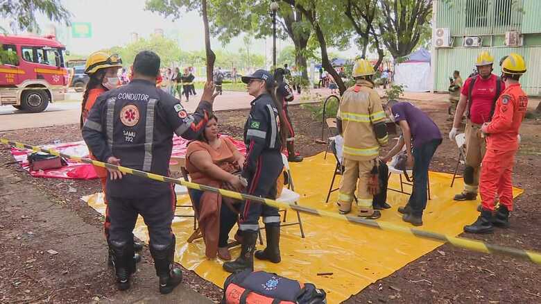 Pessoas precisaram de atendimento médico