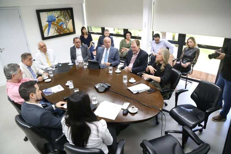 Reunião no TCE-MS - 