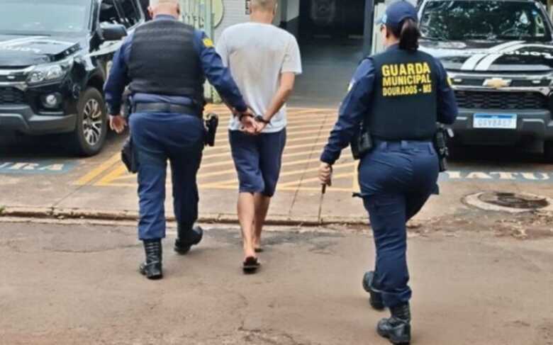 Autor é detido pela Guarda Municipal