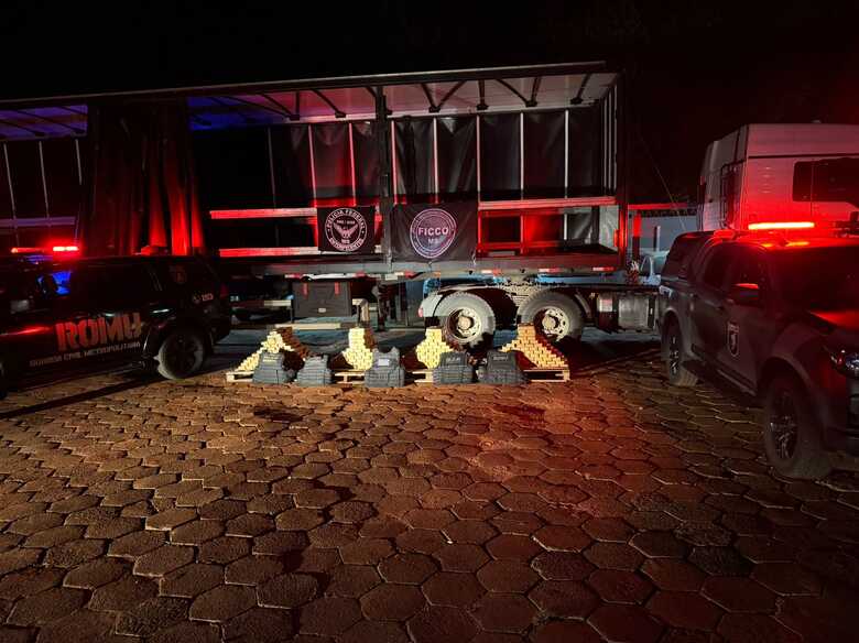 Drogas foram apreendidas pelas equipes