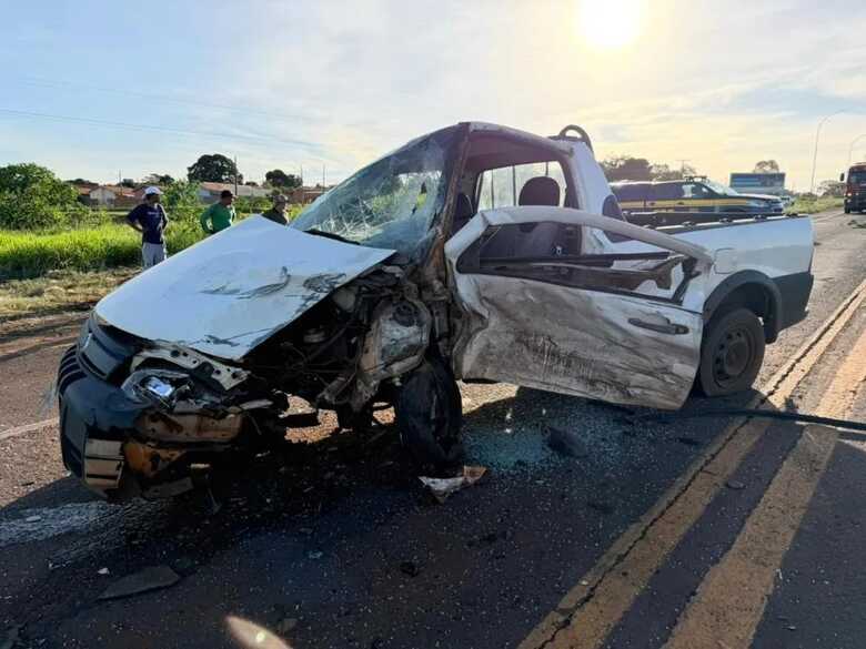 O acidente aconteceu na tarde desta sexta