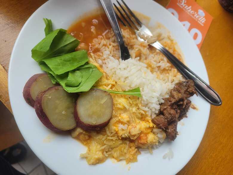 Experiência com comida não foi do agrado da consumidora