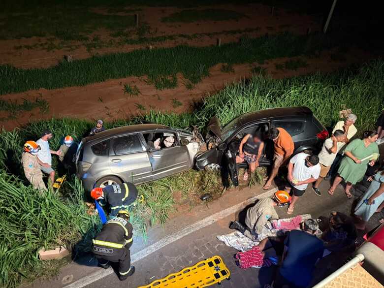 Colis&atilde;o aconteceu na noite dessa ter&ccedil;a-feira (23) 