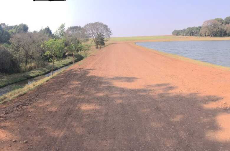 Barragens com menos de 2 hectares de espelho d'água não precisam de licenciamento ou outorga