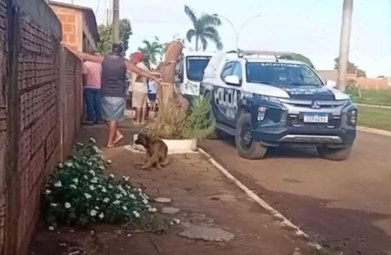 Pol&iacute;cia esteve no local