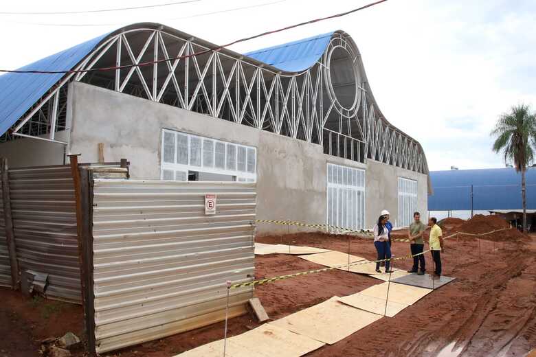 Obras do Shopping Popular está avançando em Três Lagoas