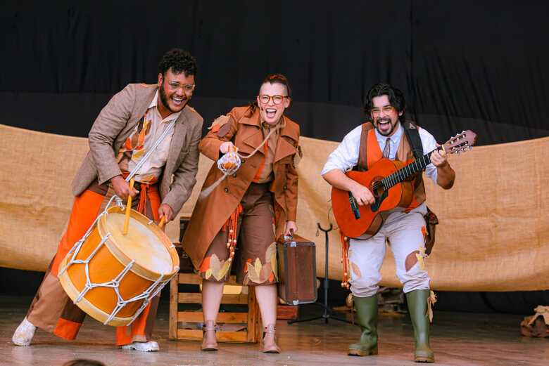 Espet&aacute;culo 'Grandes Miudezas'