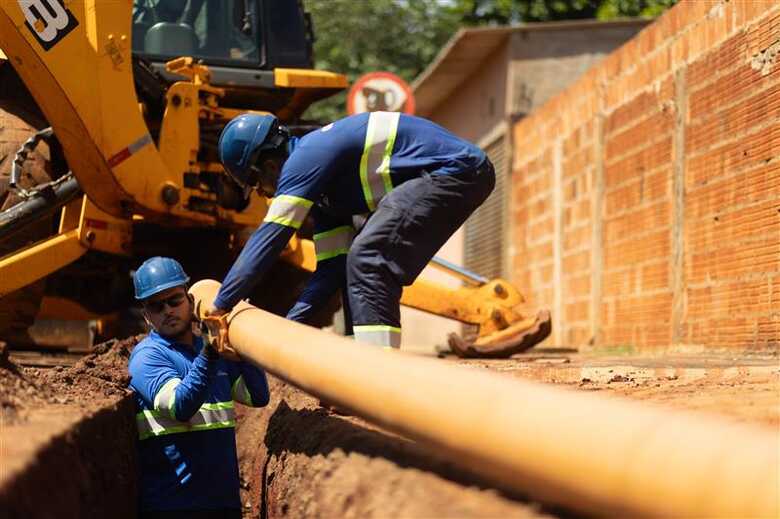Rede de esgoto beneficiou v&aacute;rias pessoas
