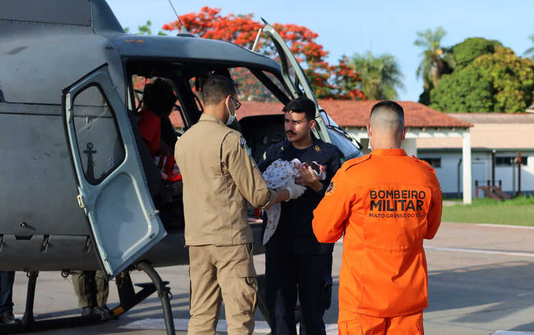 Parto aconteceu na tarde deste s&aacute;bado 