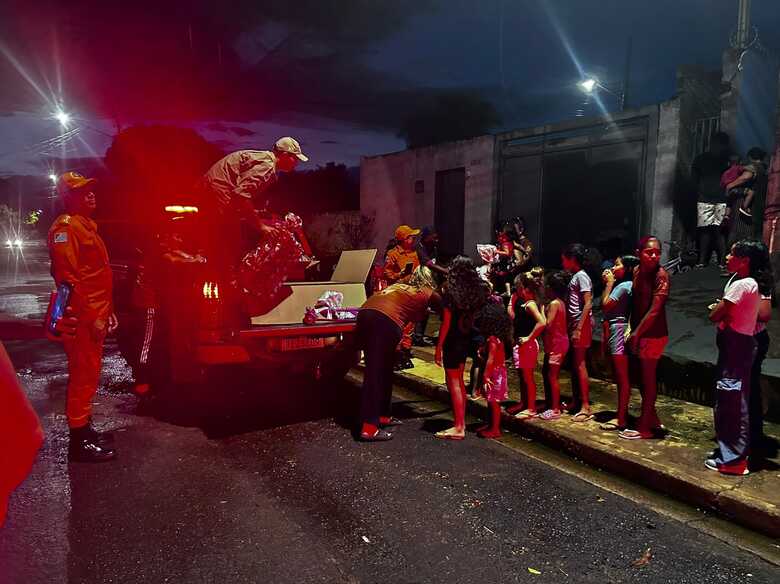 Entrega de brinquedos