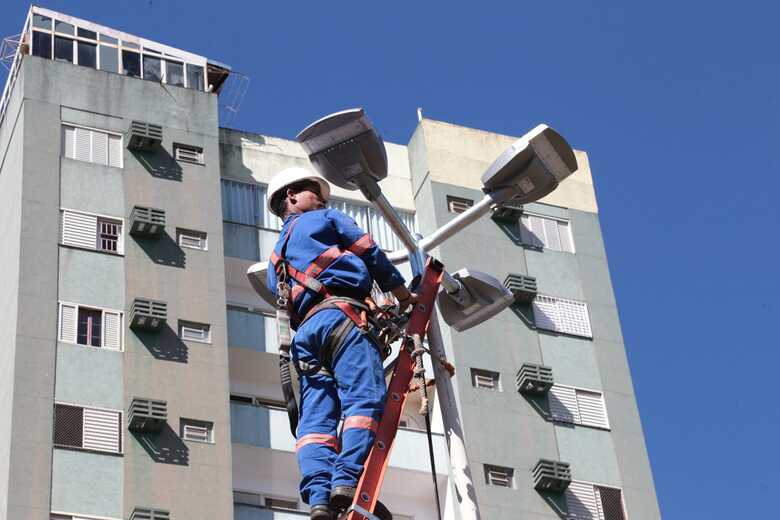 Contratos de ilumina&ccedil;&atilde;o p&uacute;blica est&atilde;o sujeitos a investiga&ccedil;&atilde;o