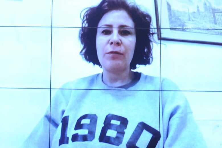 Deputada Carla Zambelli em depoimento na Comissão de Constituição e Justiça e Cidadania