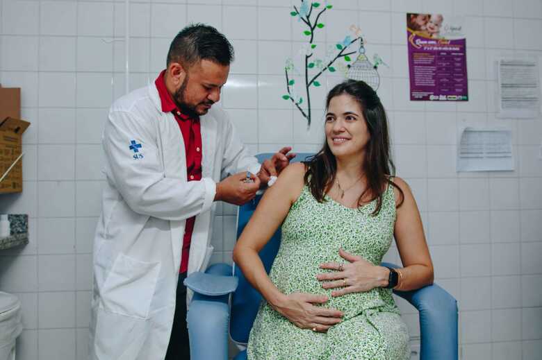 A vacina é fundamental para garantir a proteção dos bebês