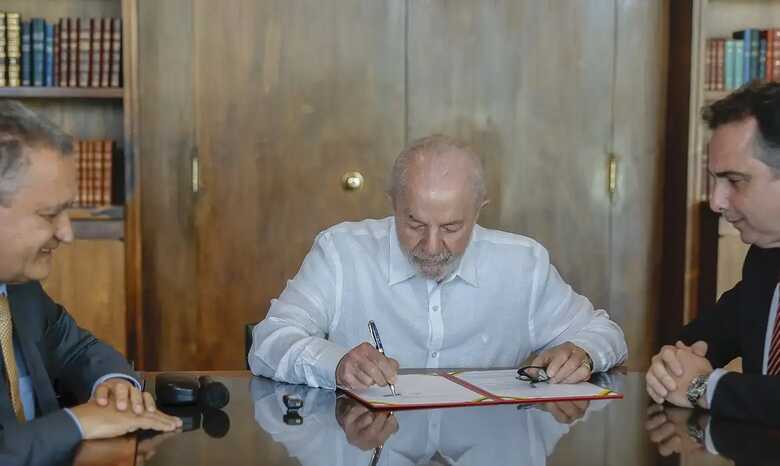 Presidente Lula sanciona Lei