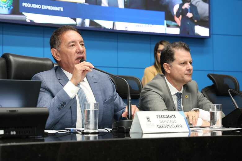 As atividades legislativas entram em recesso, e as sessões plenárias retornam em 3 de fevereiro de 2026