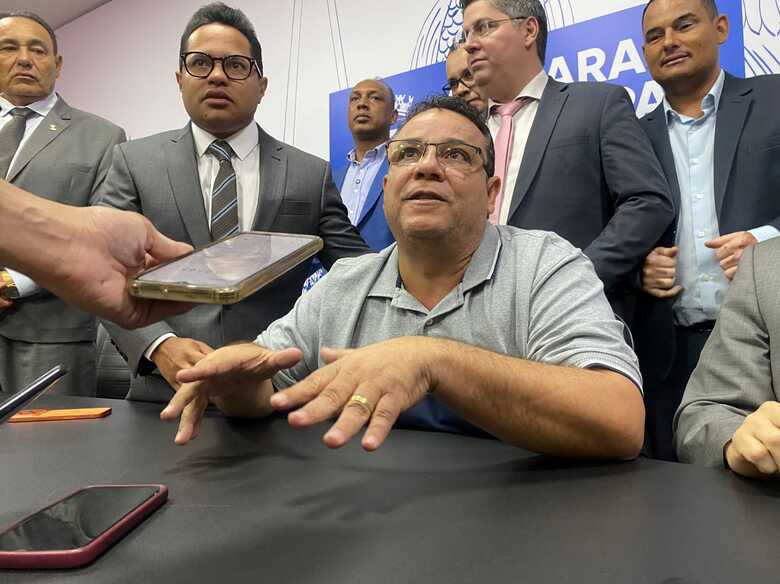 Dem&eacute;trio Freitas deu a informa&ccedil;&atilde;o que parte dos &ocirc;nibus retornam hoje