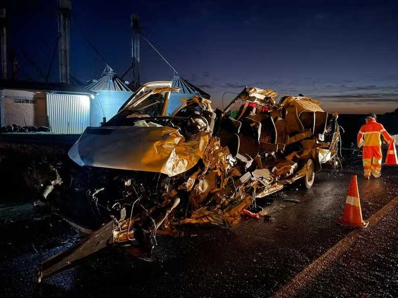 O acidente aconteceu na noite de ontem
