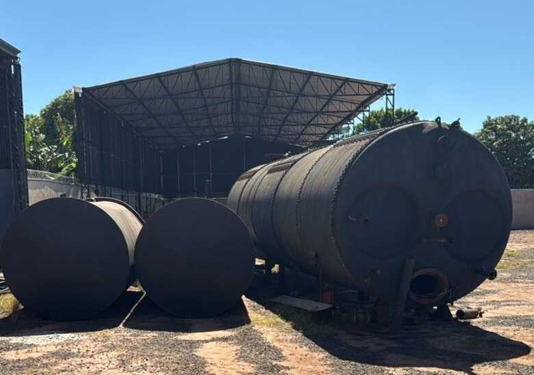 Opera&ccedil;&atilde;o da PF vistoriou caminh&otilde;es-tanques