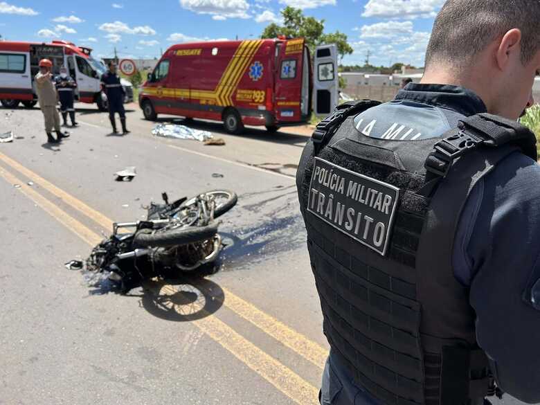 Motociclista chegou a ser reanimado, mas n&atilde;o resistiu