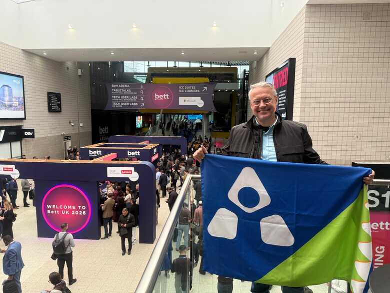 Dr. Alessandro Gomes Lewandowski, foi o representante na feira, realizada em Londres, entre os dias 21 a 23 de janeiro