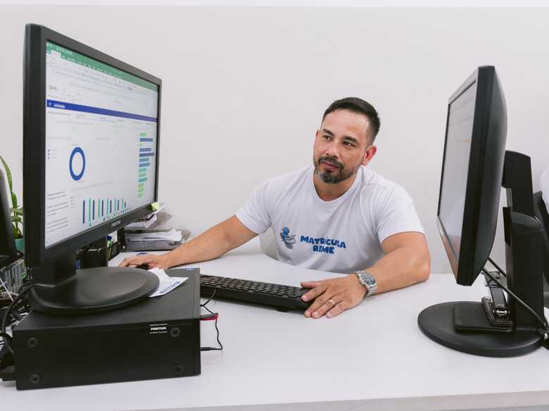 Central de matr&iacute;culas