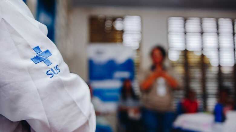 Ao todo, s&atilde;o ofertadas 33 vagas, sendo 30 destinadas a viventes, estudantes de gradua&ccedil;&atilde;o, ensino t&eacute;cnico e residentes da &aacute;rea da sa&uacute;de, e tr&ecirc;s para facilitadores