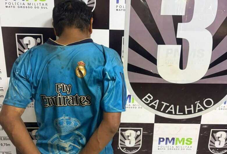 Homem foi levado para a delegacia ap&oacute;s o caso