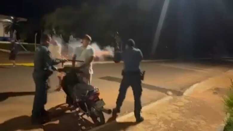 Jovem foi atingido por bala de borracha