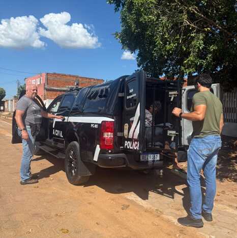 Suspeito foi preso em flagrante