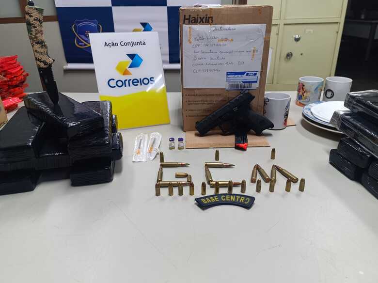 Itens apreendidos nas encomendas