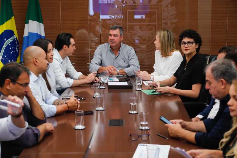 Reuni&atilde;o aconteceu nesta sexta-feira, dia 13